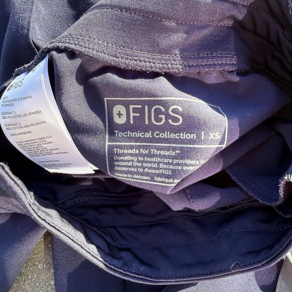 FIGS Women XS Navy Zamora Jogger Scrub Pants Medical Comfort Designer Luxury - Picture 5 of 9